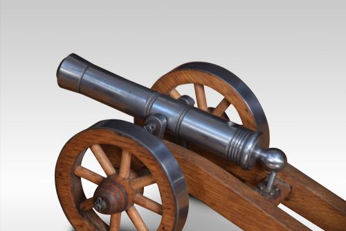 POLISHED STEEL SIGNAL CANNON - ADDITIONAL PHOTO 1