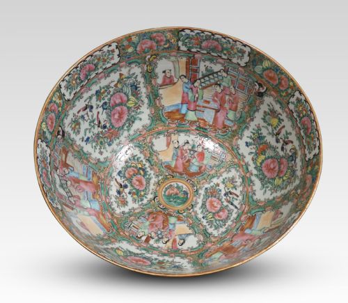 Large Chinese Canton Famille Rose Bowl