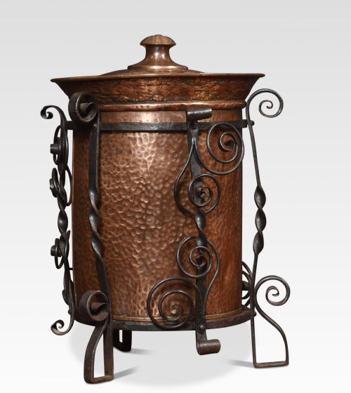 Arts and Crafts Circular Copper Coal Bucket