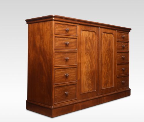Regency Mahogany Low Linen Press