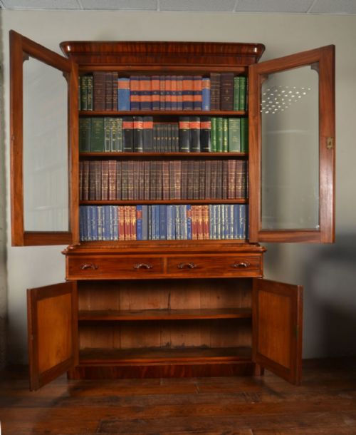 MAHOGANY TWO DOOR BOOKCASE - ADDITIONAL PHOTO 4