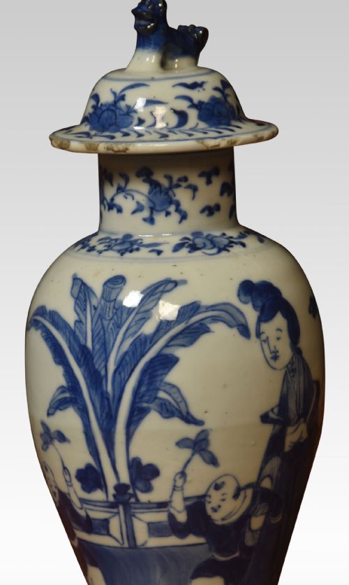 19TH CENTURY CHINESE BLUE AND WHITE VASE - ADDITIONAL PHOTO 1