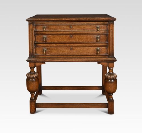 Oak Cased Canteen of Cutlery