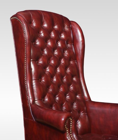 PAIR OF SWIVEL OFFICE CHAIRS - ADDITIONAL PHOTO 1