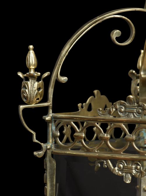 LARGE PAIR OF HALL LANTERNS - ADDITIONAL PHOTO 5