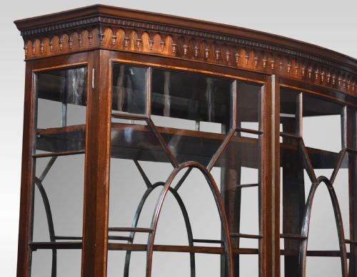 MAHOGANY BOW FRONTED DISPLAY CABINET - ADDITIONAL PHOTO 4