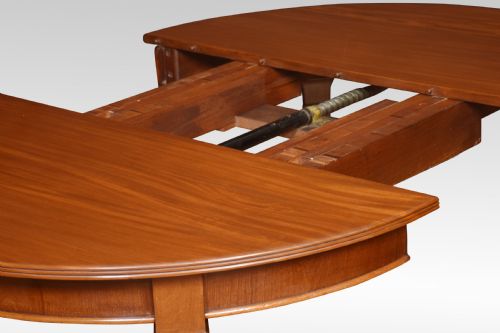 LARGE MAHOGANY DINING TABLE - ADDITIONAL PHOTO 4