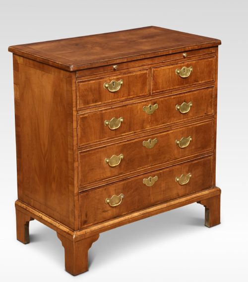 PAIR OF BACHELORS FIGURED WALNUT AND FEATHER BANDED CHESTS - ADDITIONAL PHOTO 3