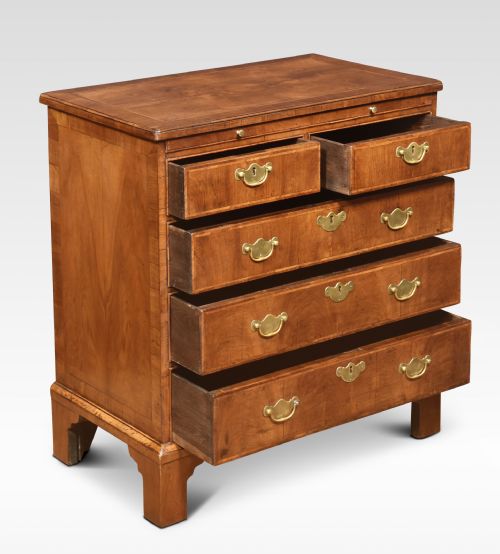 PAIR OF BACHELORS FIGURED WALNUT AND FEATHER BANDED CHESTS - ADDITIONAL PHOTO 6