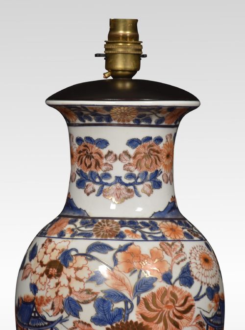 JAPANESE IMARI PORCELAIN VASE LAMP - ADDITIONAL PHOTO 3
