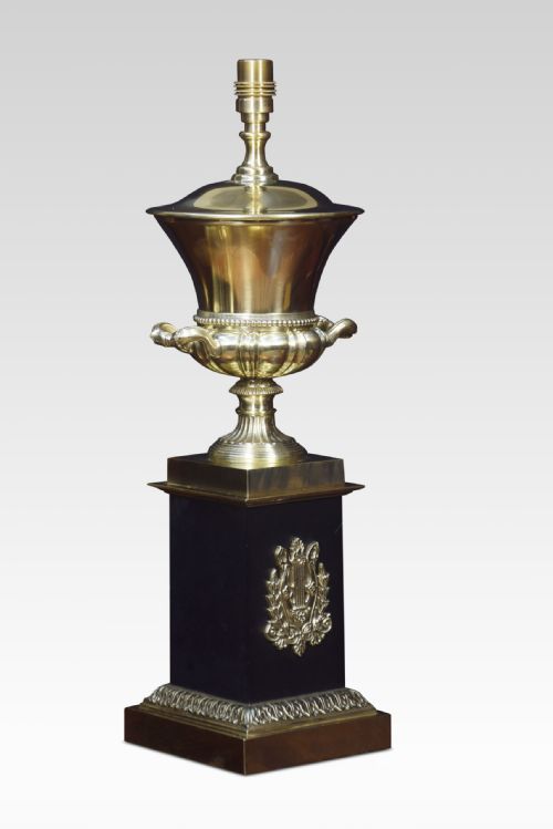 BRASS TABLE LAMP - ADDITIONAL PHOTO 1