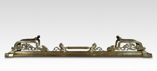 19TH CENTURY BRASS FENDER - ADDITIONAL PHOTO 4