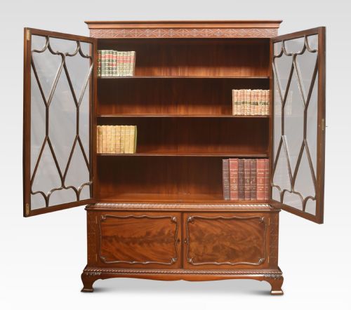 CHIPPENDALE REVIVAL MAHOGANY BOOKCASE - ADDITIONAL PHOTO 1