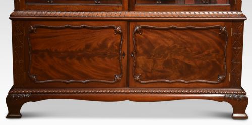 CHIPPENDALE REVIVAL MAHOGANY BOOKCASE - ADDITIONAL PHOTO 2