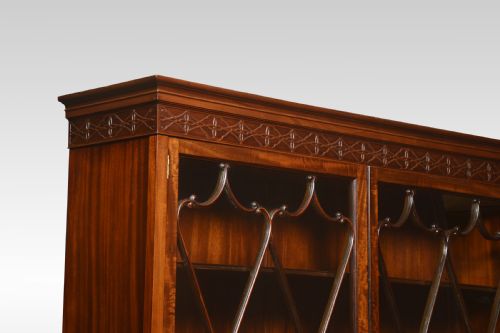CHIPPENDALE REVIVAL MAHOGANY BOOKCASE - ADDITIONAL PHOTO 5
