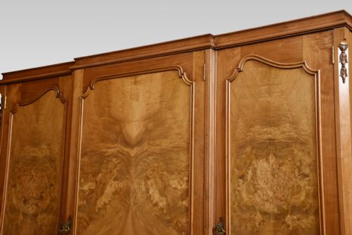 WALNUT THREE DOOR COMPACTUM WARDROBE - ADDITIONAL PHOTO 4