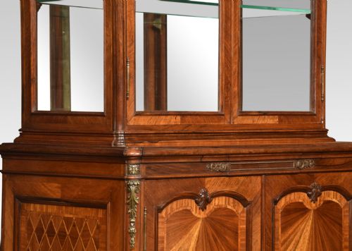FRENCH WALNUT DISPLAY CABINET - ADDITIONAL PHOTO 5