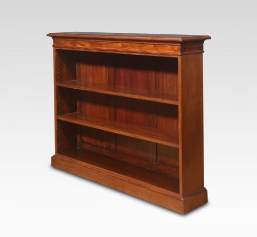 PAIR OF MAHOGANY OPEN BOOKCASES - ADDITIONAL PHOTO 3