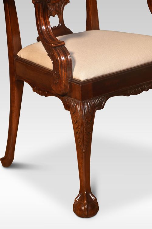 SET OF TWELVE MAHOGANY DINING CHAIRS IN CHIPPENDALE STYLE - ADDITIONAL PHOTO 2