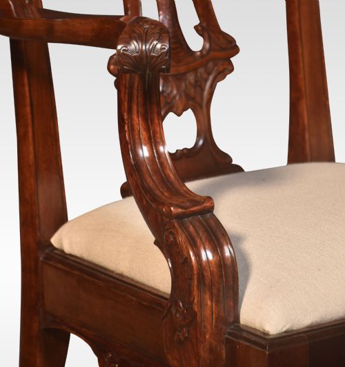 SET OF TWELVE MAHOGANY DINING CHAIRS IN CHIPPENDALE STYLE - ADDITIONAL PHOTO 6