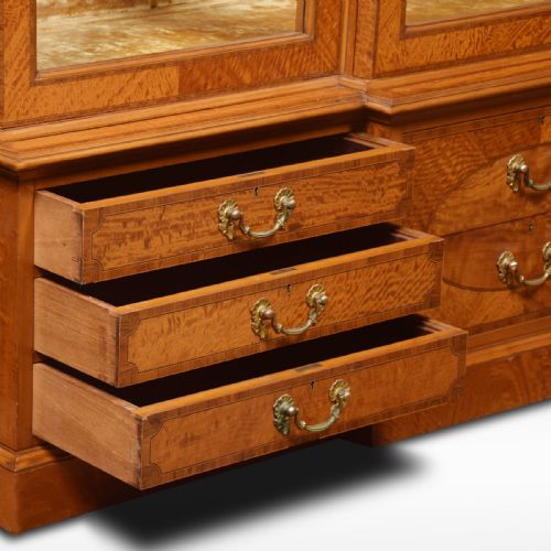 LATE 19TH CENTURY SATINWOOD DISPLAY CABINET - ADDITIONAL PHOTO 6