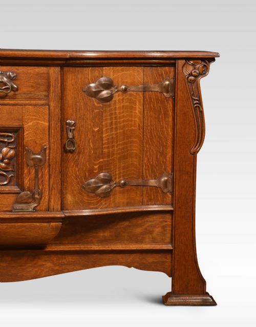 ARTS AND CRAFTS OAK SIDEBOARD - ADDITIONAL PHOTO 4