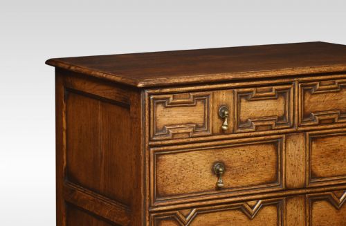 JACOBEAN STYLE OAK CHEST OF DRAWERS - ADDITIONAL PHOTO 2