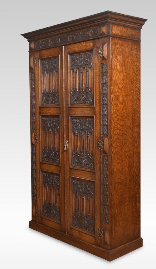 GOTHIC REVIVAL OAK WARDROBE - ADDITIONAL PHOTO 7