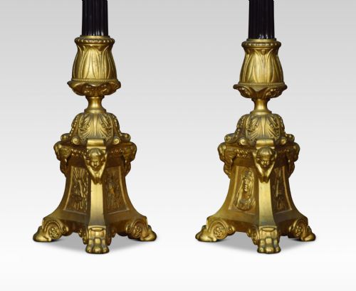 SET OF SIX GRADUATED ECCLESIASTICAL TABLE LAMPS - ADDITIONAL PHOTO 2