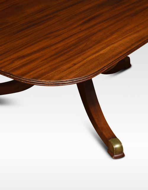 MAHOGANY COFFEE TABLE - ADDITIONAL PHOTO 4