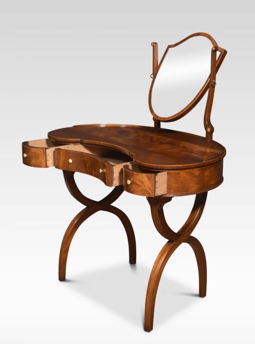 MAHOGANY KIDNEY SHAPED LADYS DRESSING TABLE - ADDITIONAL PHOTO 3