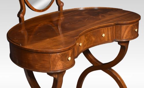 MAHOGANY KIDNEY SHAPED LADYS DRESSING TABLE - ADDITIONAL PHOTO 6