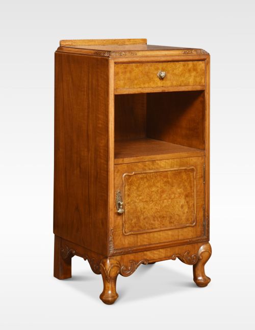 PAIR OF WALNUT BEDSIDE CABINETS - ADDITIONAL PHOTO 4