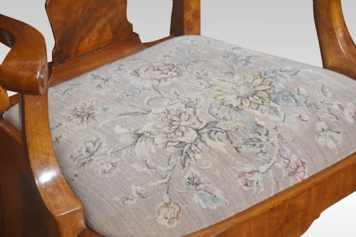 SET OF TEN WALNUT GEORGE II STYLE DINING CHAIRS - ADDITIONAL PHOTO 3
