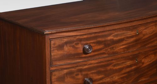 REGENCY MAHOGANY BOW FRONT CHEST OF DRAWS - ADDITIONAL PHOTO 2
