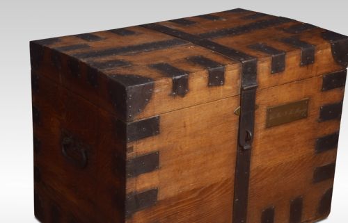 19TH CENTURY OAK AND METAL BOUND SILVER CHEST - ADDITIONAL PHOTO 5