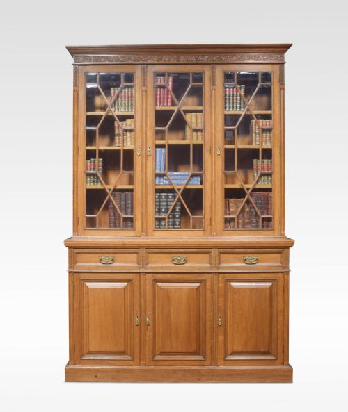 OAK THREE DOOR BOOKCASE - ADDITIONAL PHOTO 7