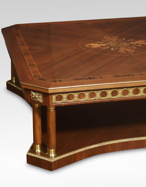 LARGE LOUIS XVISTYLE COFFEE TABLE - ADDITIONAL PHOTO 3
