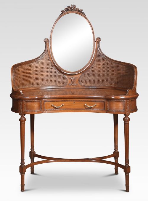 walnut kidney shaped dressing table - CATEGORY: ANTIQUE DRESSING TABLES - DATED 1910