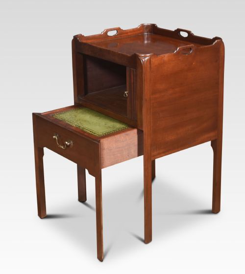 PAIR OF GEORGE III STYLE BEDSIDE CABINETS - ADDITIONAL PHOTO 2