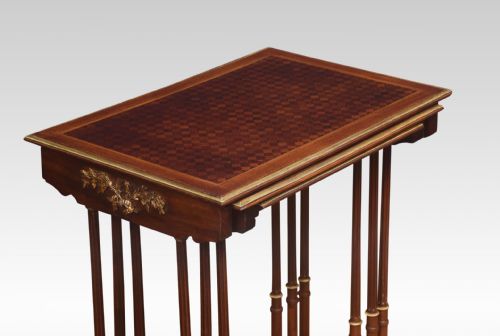 NEST OF THREE WALNUT PARQUETRY TOPPED TABLES - ADDITIONAL PHOTO 4