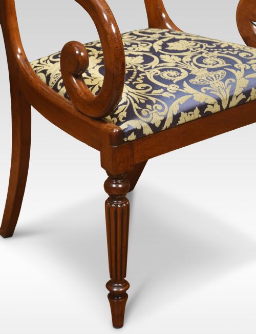 PAIR OF MAHOGANY CARVER ARMCHAIRS - ADDITIONAL PHOTO 1