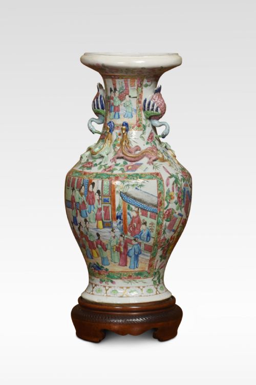 CANTONESE FAMILLE ROSE VASES - ADDITIONAL PHOTO 2
