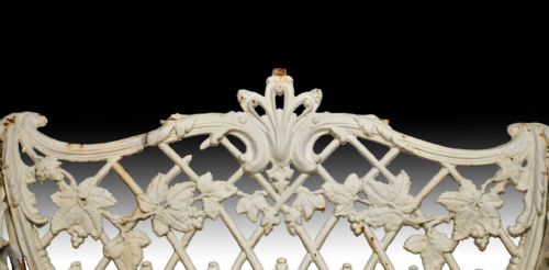 19TH CENTURY CAST IRON BENCH - ADDITIONAL PHOTO 2