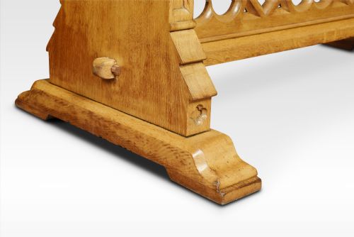 SUBSTANTIAL GOTHIC OAK TABLE - ADDITIONAL PHOTO 4