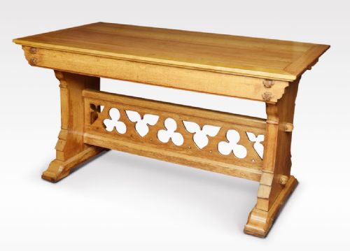 SUBSTANTIAL GOTHIC OAK TABLE - ADDITIONAL PHOTO 5