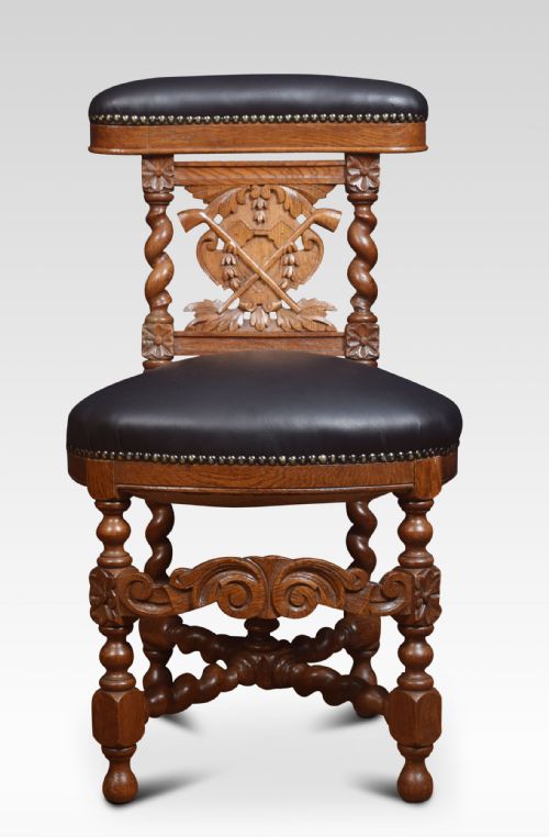 CARVED OAK CHAIR - ADDITIONAL PHOTO 3