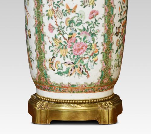 CHINESE CANTON FAMILLE ROSE PORCELAIN VASE LAMP - ADDITIONAL PHOTO 5