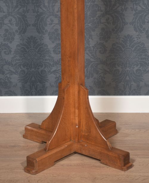 GOTHIC REVIVAL OAK LECTERN - ADDITIONAL PHOTO 3