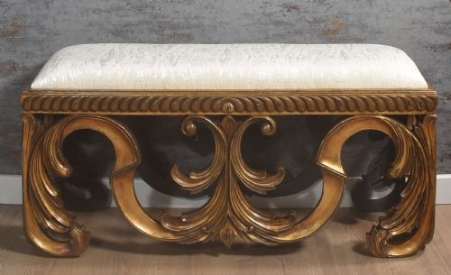 CARVED GILTWOOD WINDOW SEAT - ADDITIONAL PHOTO 4